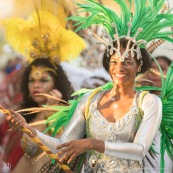 Carnaval de Guyane. Parade de Kourou 2017. Deguisement. Touloulou. Masques. Costumes. Marionnettes. Diables rouges. Noir marron. Neg marron. Balayeuses.